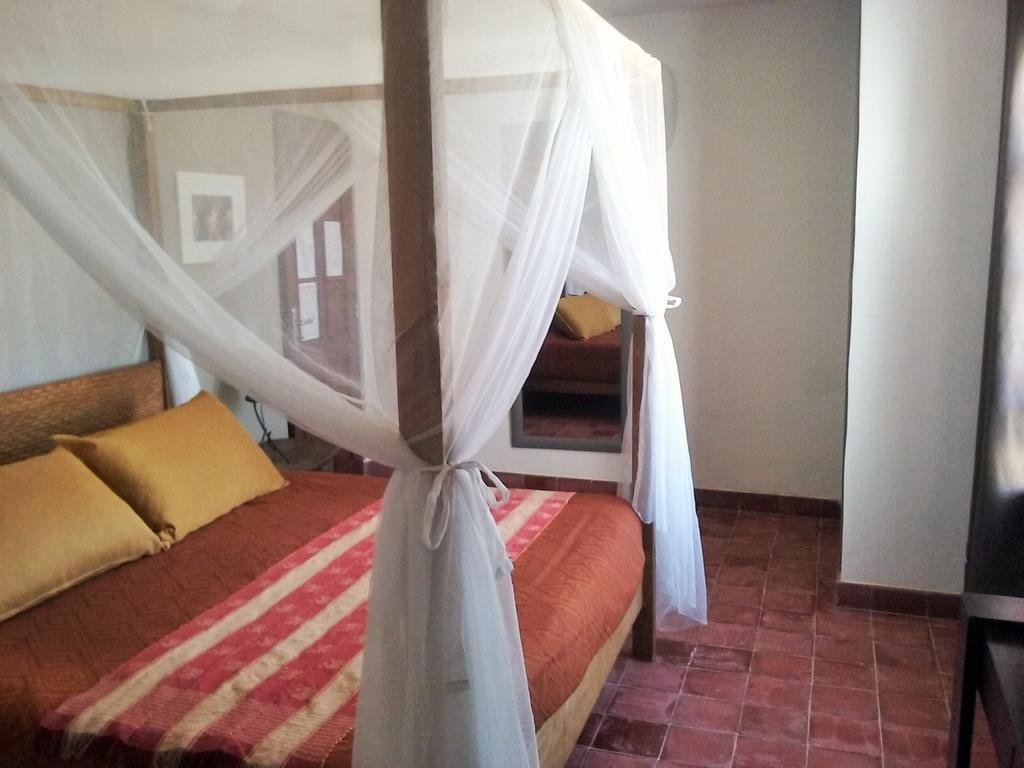 Maison D'Hotes Niokobokk Ndiebene Exterior foto