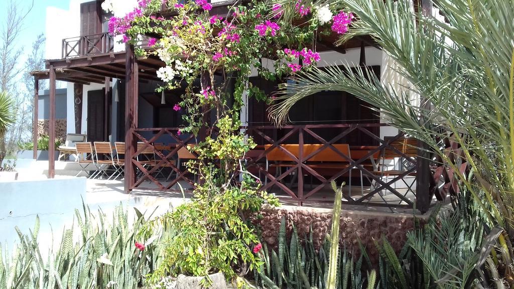 Maison D'Hotes Niokobokk Ndiebene Exterior foto